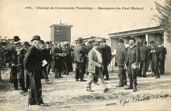 94-Champigny- Champ de courses du Tremblay-Baraques du Paris Mutuel