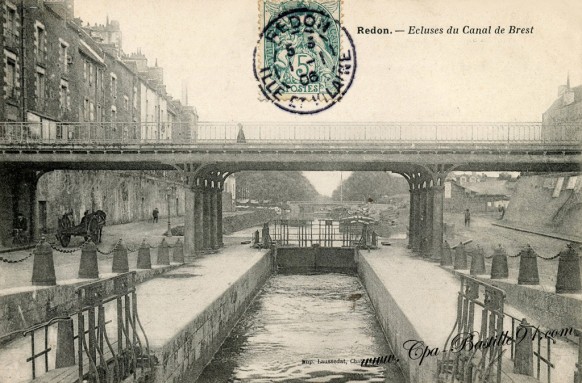 Redon - l'écluse du canal de Brest 