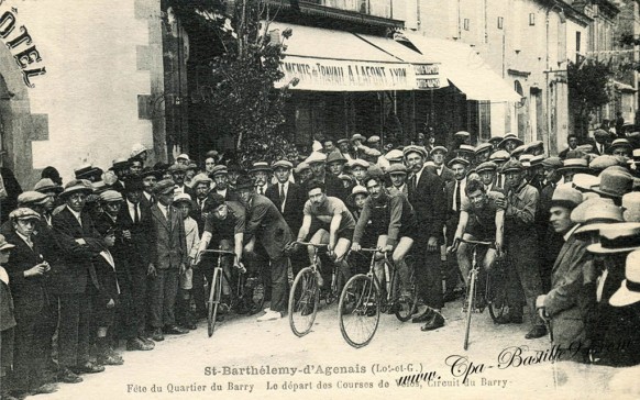 St-Barthélemy-dArgenais - Fête du Quartier du Barry - Le départ des courses de vélos - Circuit de Barry