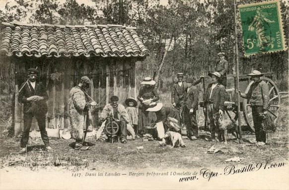 dans les Landes-bergers preparant l'omelette de Paques