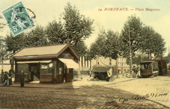 Carte postale ancienne-Bordeaux-Place Magenta-Le Tramway