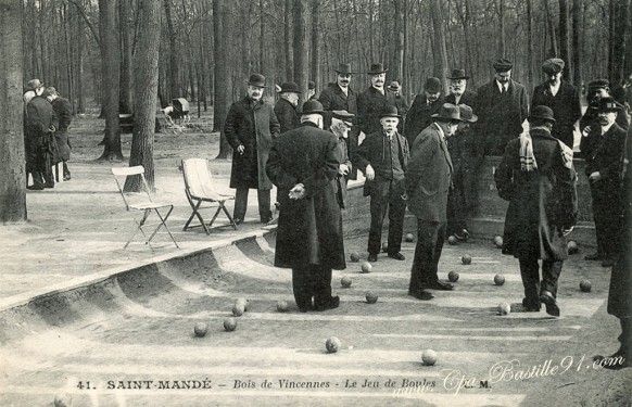 Saint-Mandé - Bois de Vincennes - Le jeu de Boules