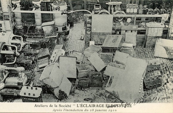 Ateliers de la société « L’Eclairage Electrique après Inondation du 28 Juillet 1910 