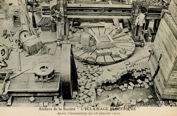 Atelier de la Société L'éclairage électrique - après l'inondation du 28 janvier 1910