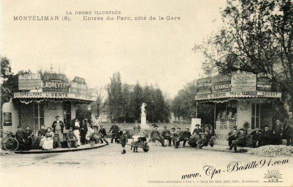 Montelimar-Entree du parc cote de la gare