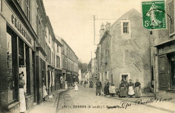 Carte-postale-Ancienne-Yerres-Rue-de-Paris