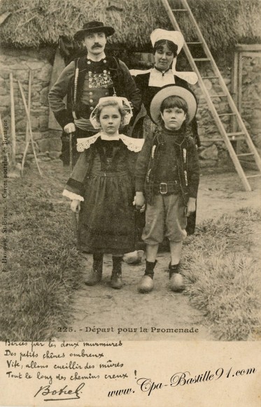 La famille Botrel - Départ pour la promenade