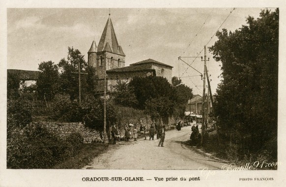 Oradour-sur-Glane-Vue-prise-du-pont.