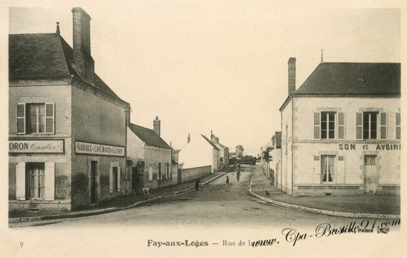 Fay-aux-Loges-Rue-de-la-gare