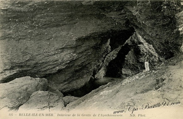 Belle-ile-en-mer-Grotte-de-l'Apothicairerie