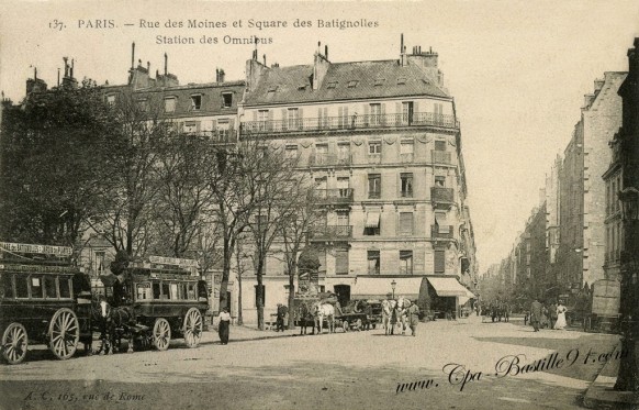 Rue-des-Moines-et-Square-des-Batignolles-Station-des-Omnibus