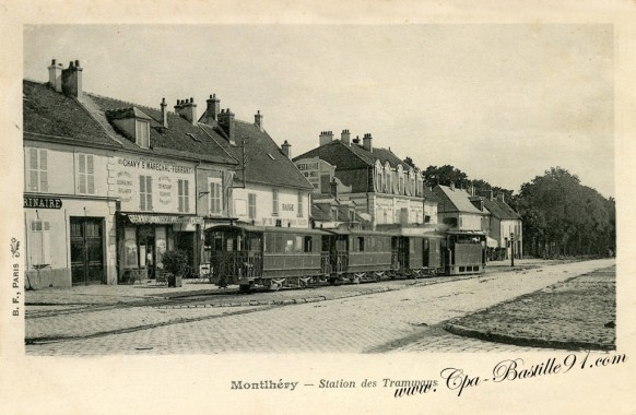 Carte-postale-Ancienne-Montlhéry-Station-des-tramways