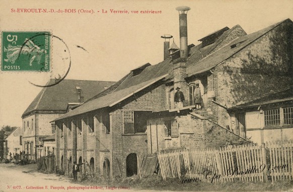 St-Evroult-notre-Dame-du-Bois-La-verrerie-vue-exterieure