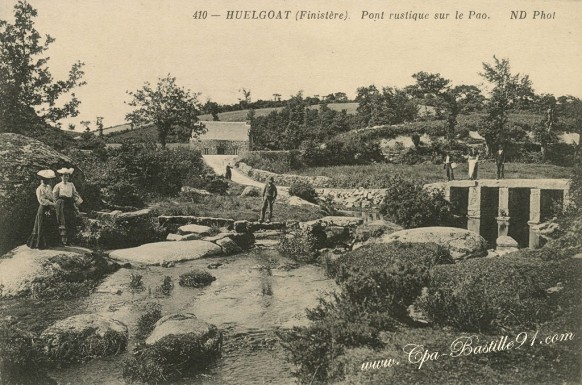 Huelgoat - Pont rustique sur le Fao - La Rivière d'Argent