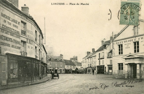 Carte postale ancienne-Limours-place du Marché
