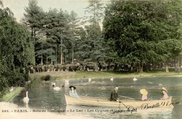 Le Bois de Boulogne - Le Lac les cygnes et les canards à la belle époque