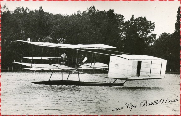 l'Histoire de l'Aviation - Hydro construit par Voisin