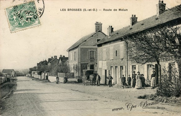 Carte Postale Ancienne - Les-Brosses - Route de Melun