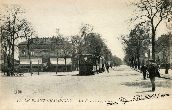 Carte Postale Ancienne - Le Plant Champigny - La Fourchette route de Joinville