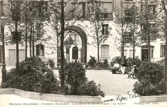 Maison Ouvrière - Fondation Rothschild - l'entrée sur la rue de Prague - Le square