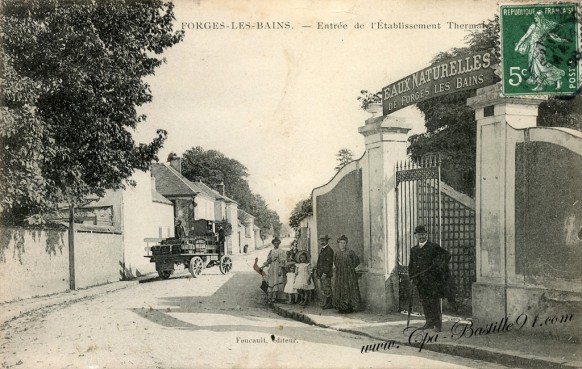 Cartes Postales Anciennes - Forges les Bains - Entrée de l'établissement Thermal