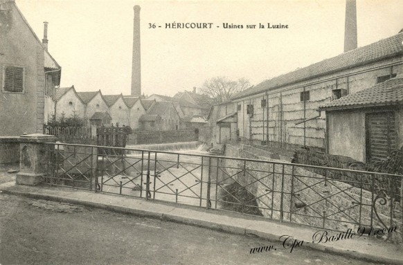 Carte Postale Ancienne - Héricourt usines sur Luzine
