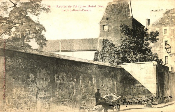 Cartes Postales Anciennes - Restes de l'ancien hôtel-Dieu - rue st-Julien le Pauvre