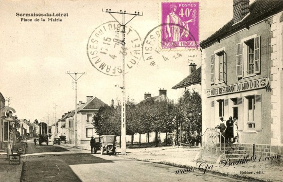 Carte Postale Ancienne - Sermaises du Loiret - Place de la Mairie