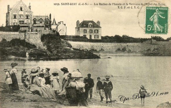 Carte Postale Ancienne - Saint Quay - Les Roches de l'Isnain et la terrasse de l'hôtel des Baies 