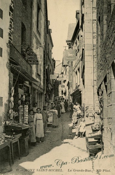 Carte Postale Ancienne - Le Mont Saint Michel - La grande Rue 