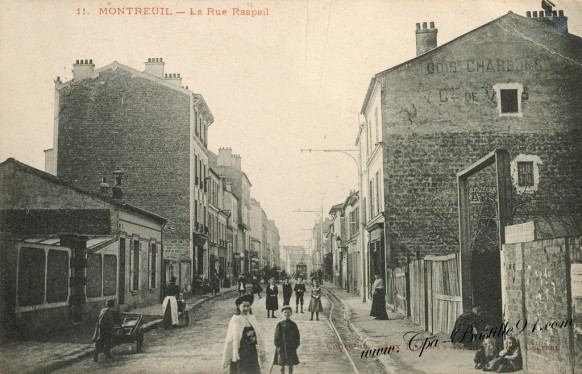 Cartes-Postale-Anciennes-Montreuil-la-rue-raspail