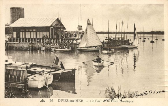 Carte Postale Ancienne - Dives sur mer - Le Port et le club Nautique