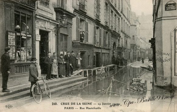 Carte postale - Crue de la Seine - Paris le 29 Janvier 1910 rue Hautefeuille 