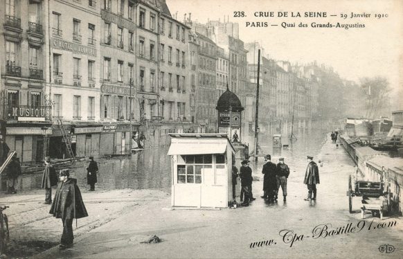 Crue de la Seine le 29 Janvier1910 – Paris - Quai des grands Augustins