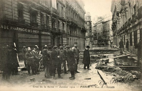 Carte Postale Ancienne - Crue de la Seine en janvier 1910 - Paris rue de l'Arcade