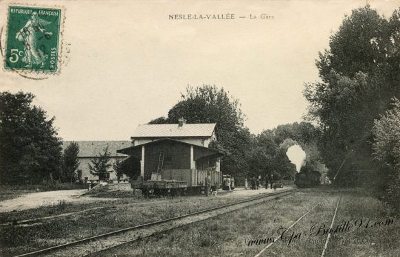 Cartes-postales-Anciennes-Nesle-la-vallée-la-gare