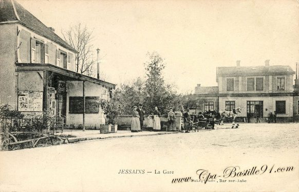 Cartes Postales Anciennes - Jessains La Gare 