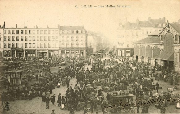 Carte Postale Ancienne de Lille - Les Halles le Matin